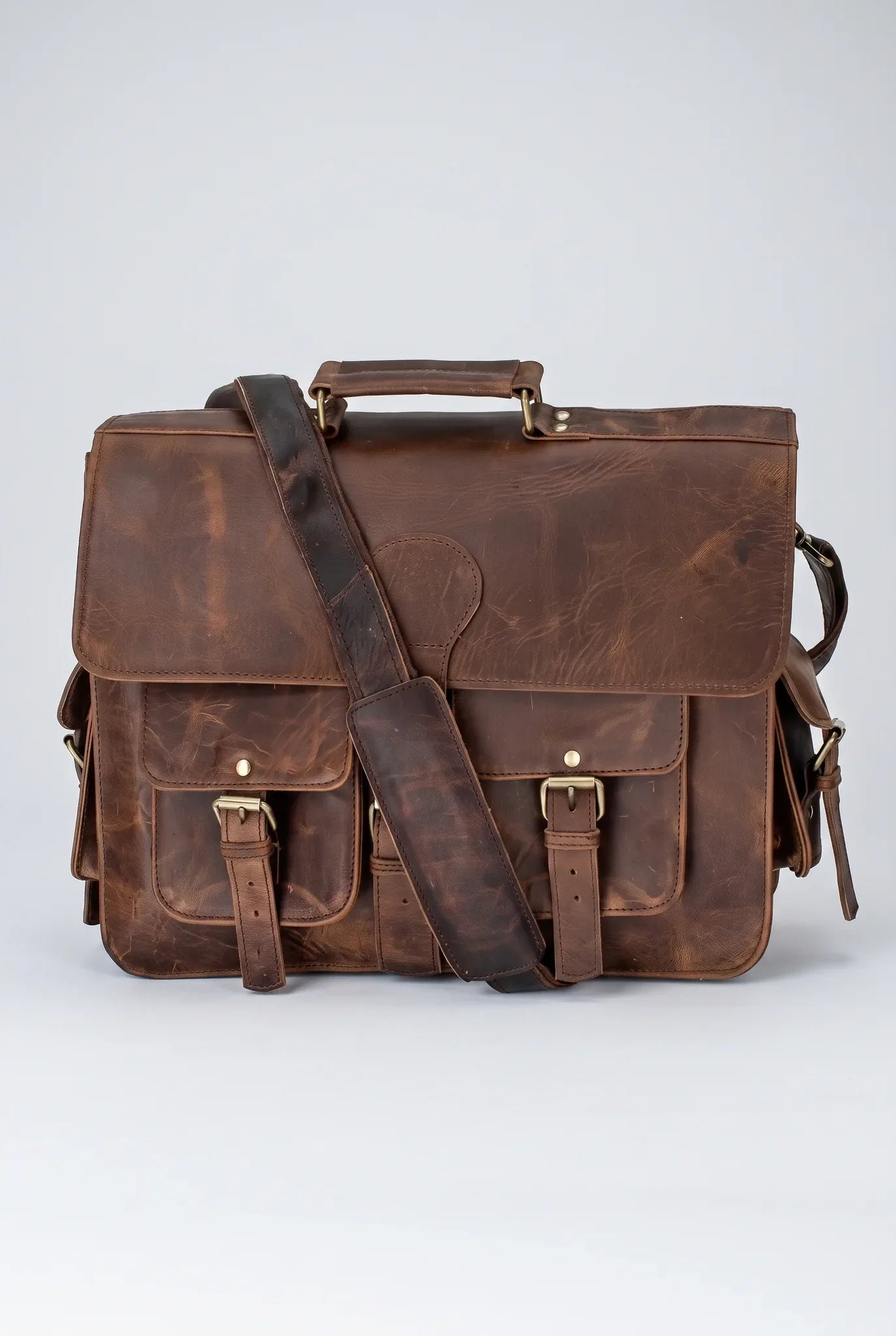 Buffalo Leather Sitka Messenger Bag AZ 054