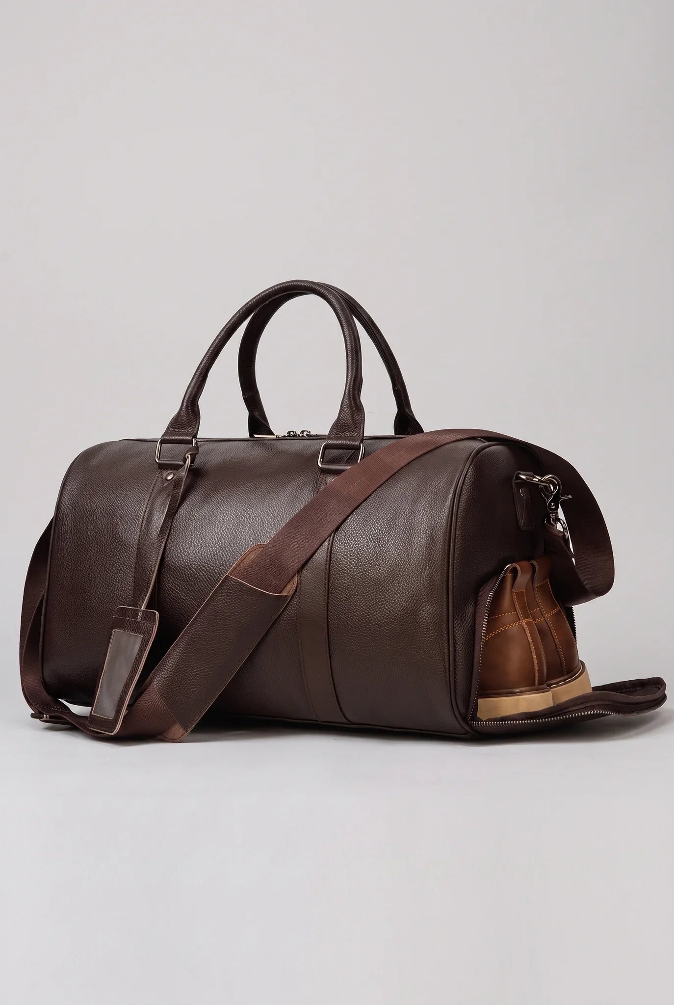 Voyager Leather Duffel Bag (Full Grain Bag)